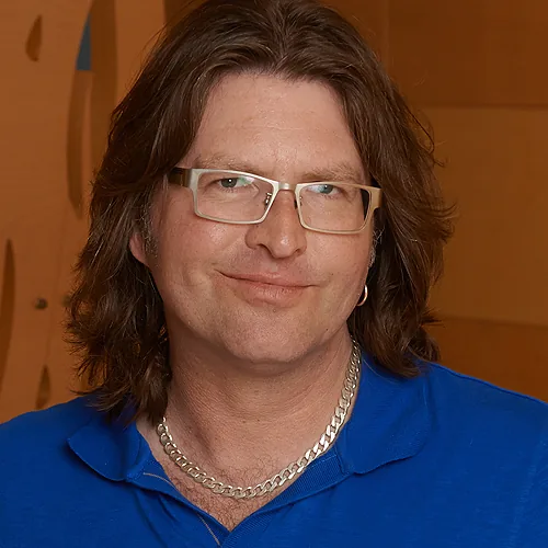 Rory Thomas — multimedia producer and photographer